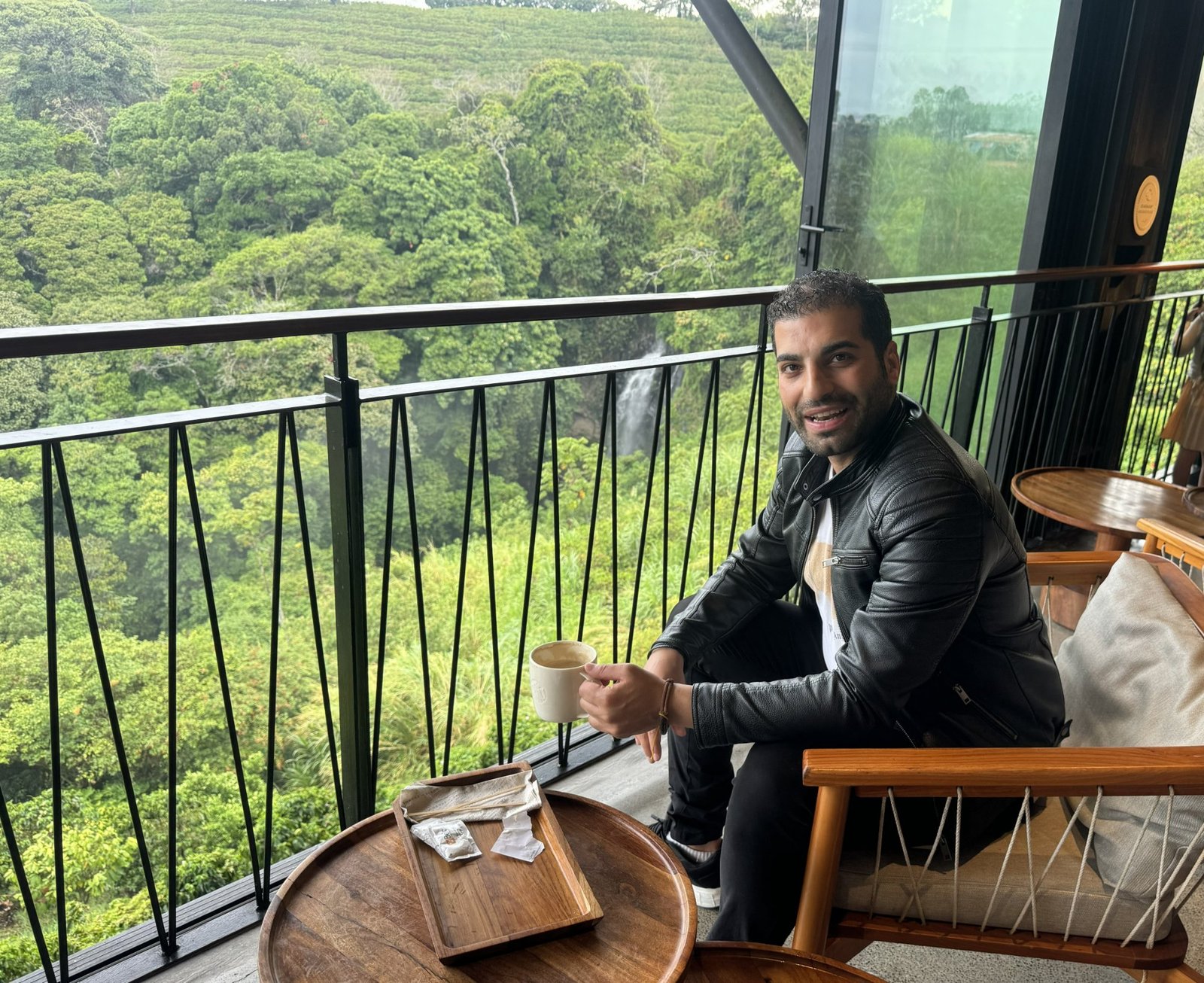 Siwar Ala — Fundador de Epicafe, inspirado en las plantaciones de café de Costa Rica